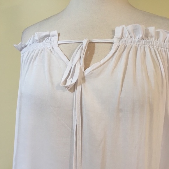 Off Shoulder Bell Sleeve Ruffle Split Front Blouse - Picture 5 of 8